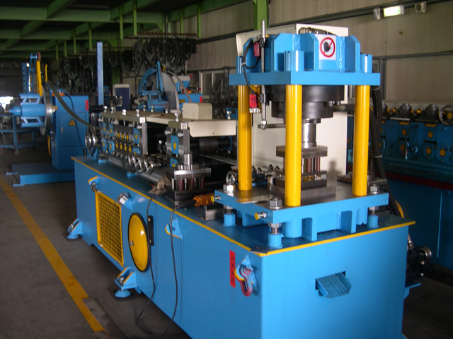 大型雙吊&管束成型機-晨達企業